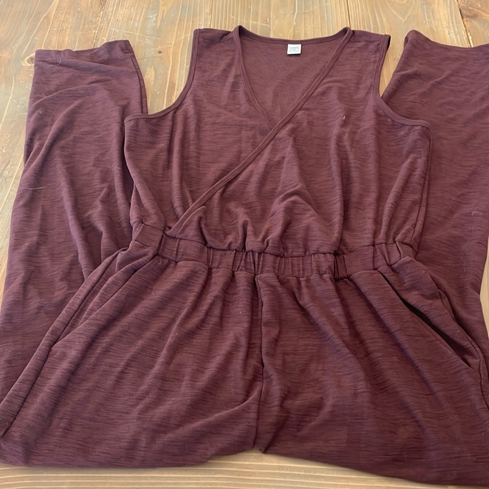 Women’s Old Navy Medium Maroon Tank Jumpsuit